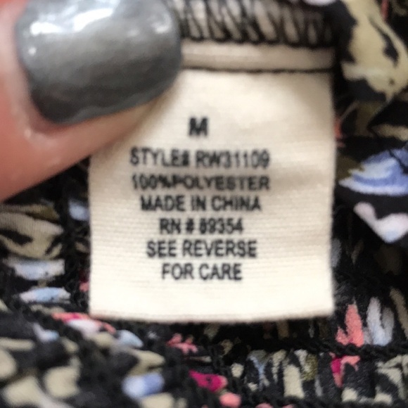 Long flare sleeve, elastic off shoulder, Medium - Picture 6 of 6